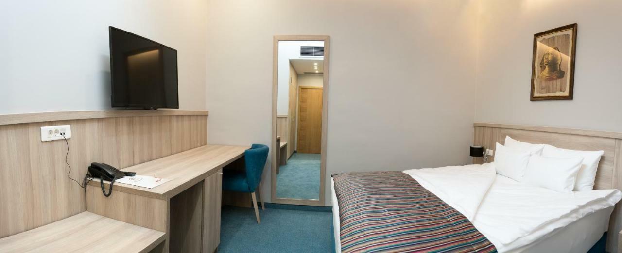 Hotel Jelena バニャ・ルカ エクステリア 写真